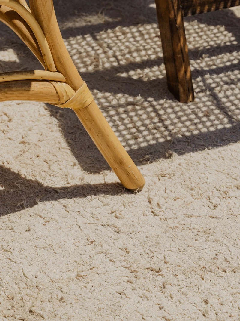Francine, la table d'appoint en rotin et bambou N°1037