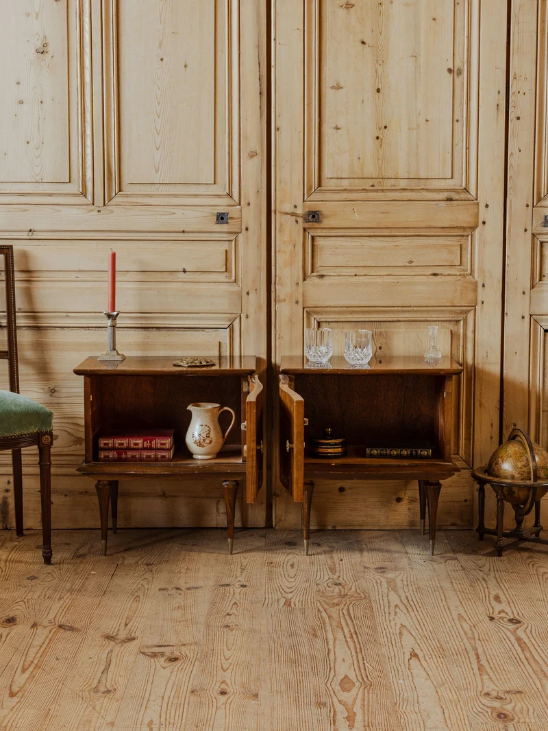 Odile, la paire de tables de chevet en bois N°1423