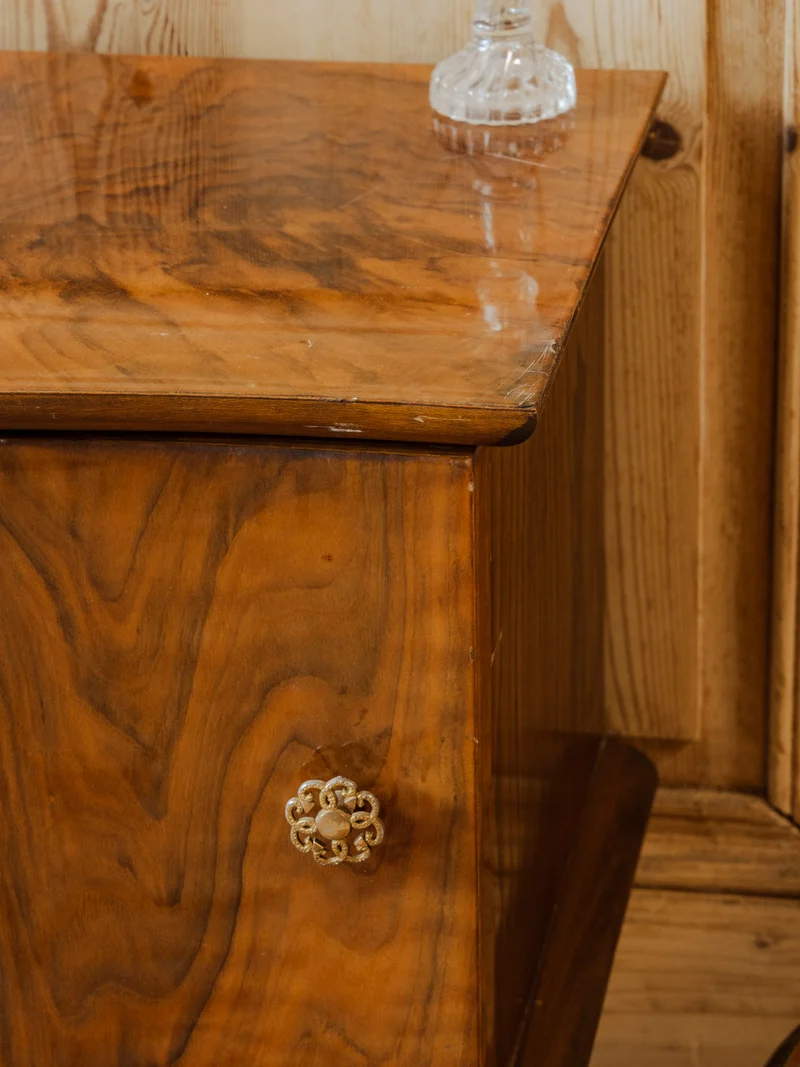 Odile, la paire de tables de chevet en bois N°1423