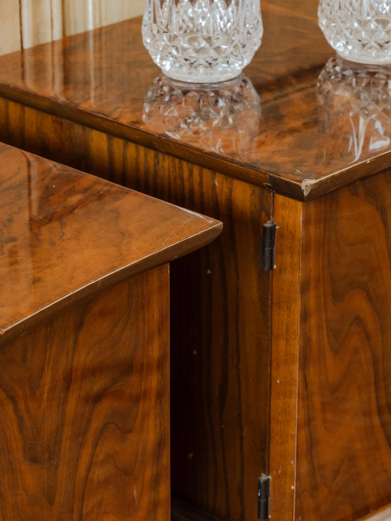 Odile, la paire de tables de chevet en bois N°1423