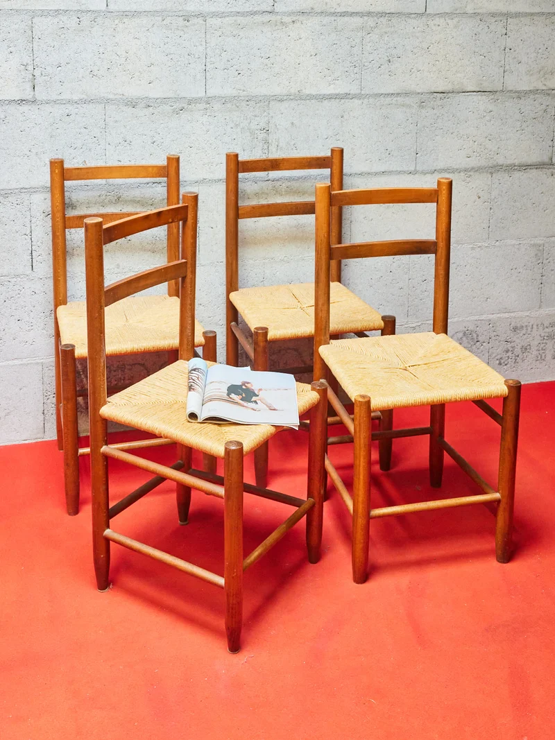 Claude, le lot de 4 chaises en bois N°1313