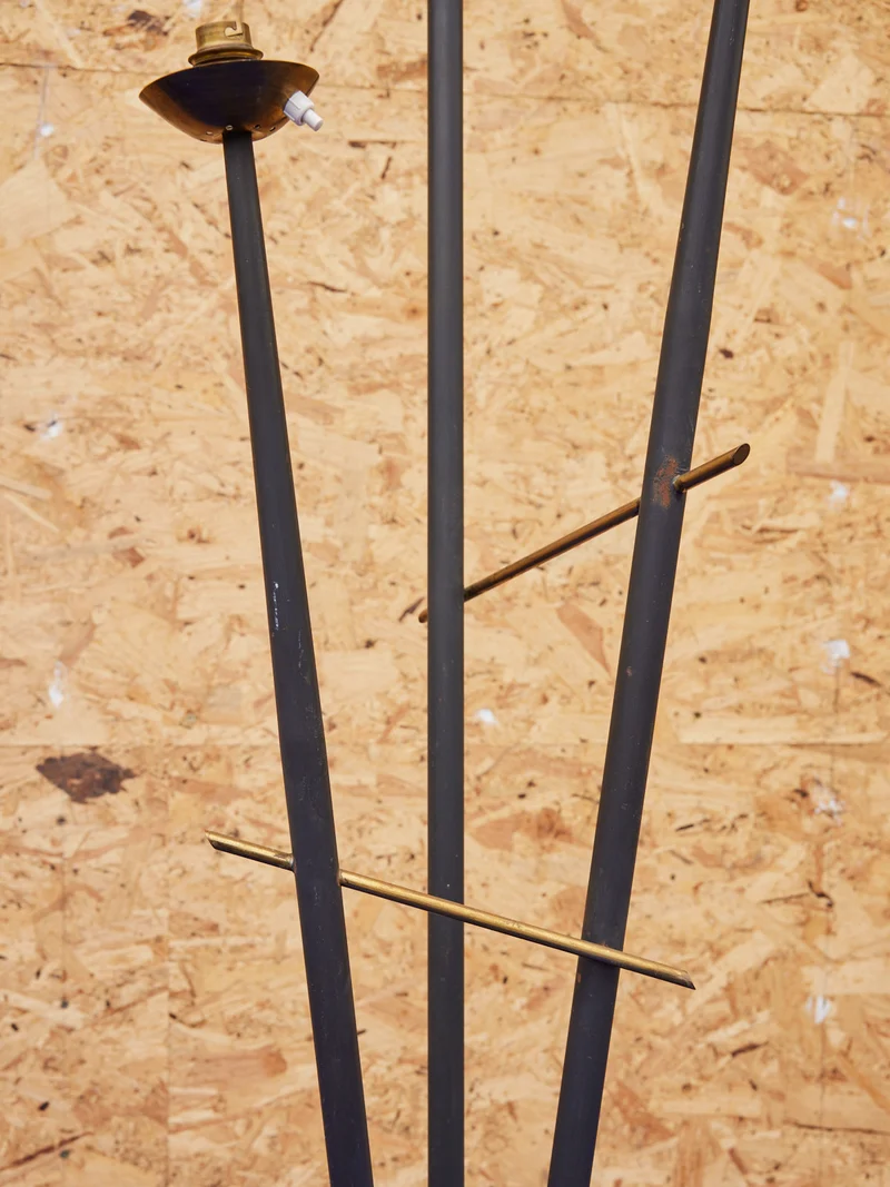 Julien, le lampadaire en métal mid-century N°384