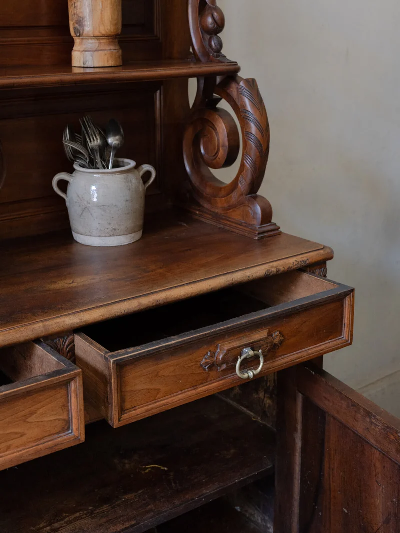 Gilbert, le buffet deux-corps en bois massif N°1636