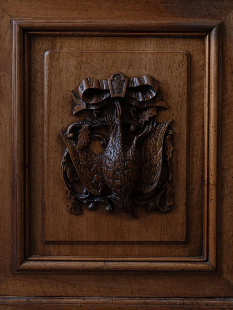 Gilbert, le buffet deux-corps en bois massif N°1636