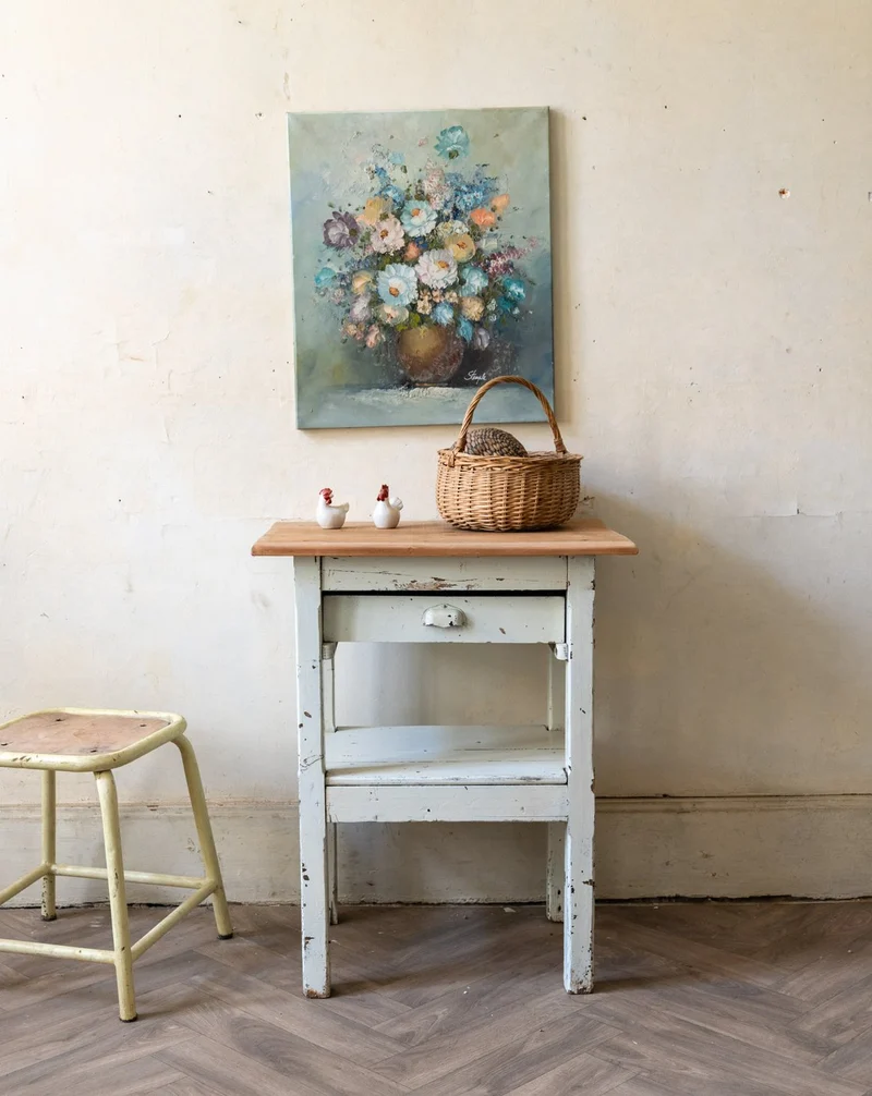 Francine, la table d'appoint vintage en bois N°1022