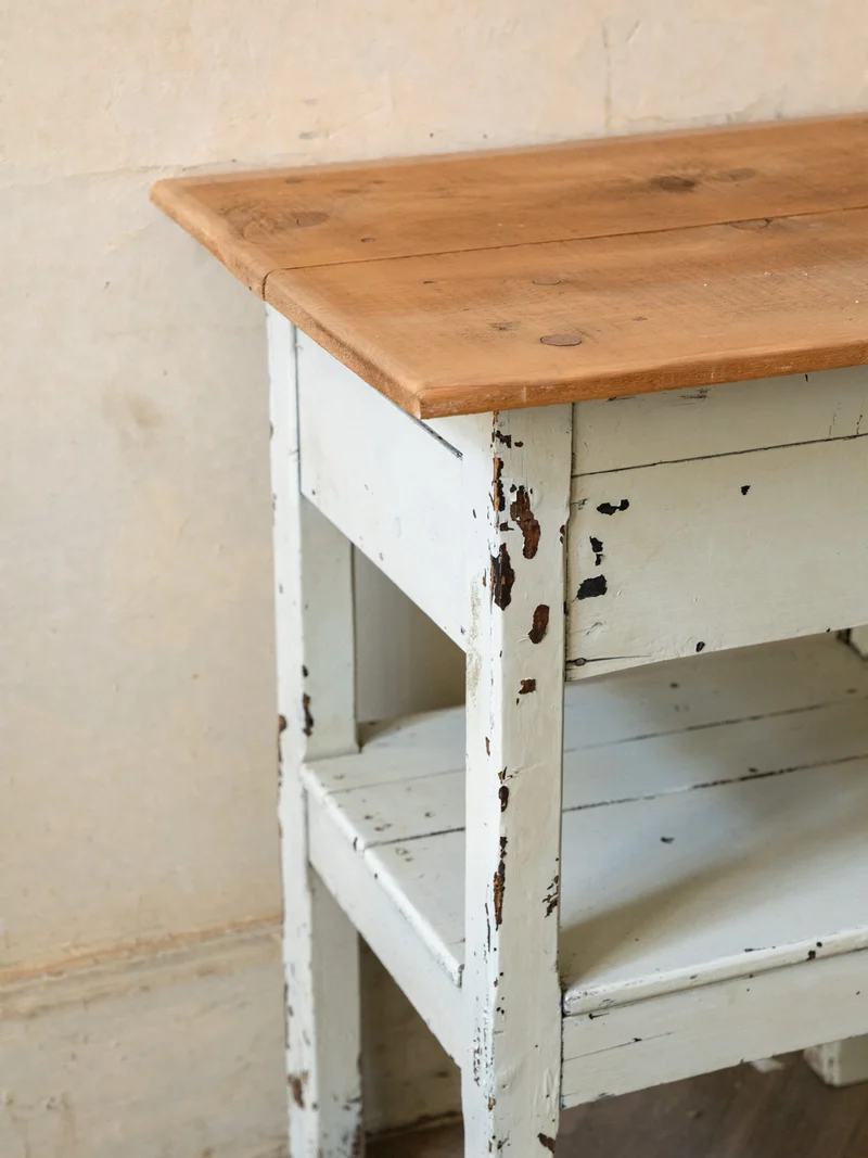 Francine, la table d'appoint vintage en bois N°1022