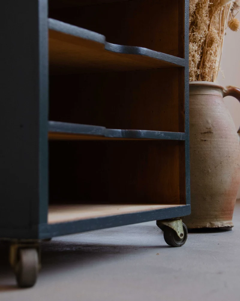 Isabelle, le casier trieur en bois N°304