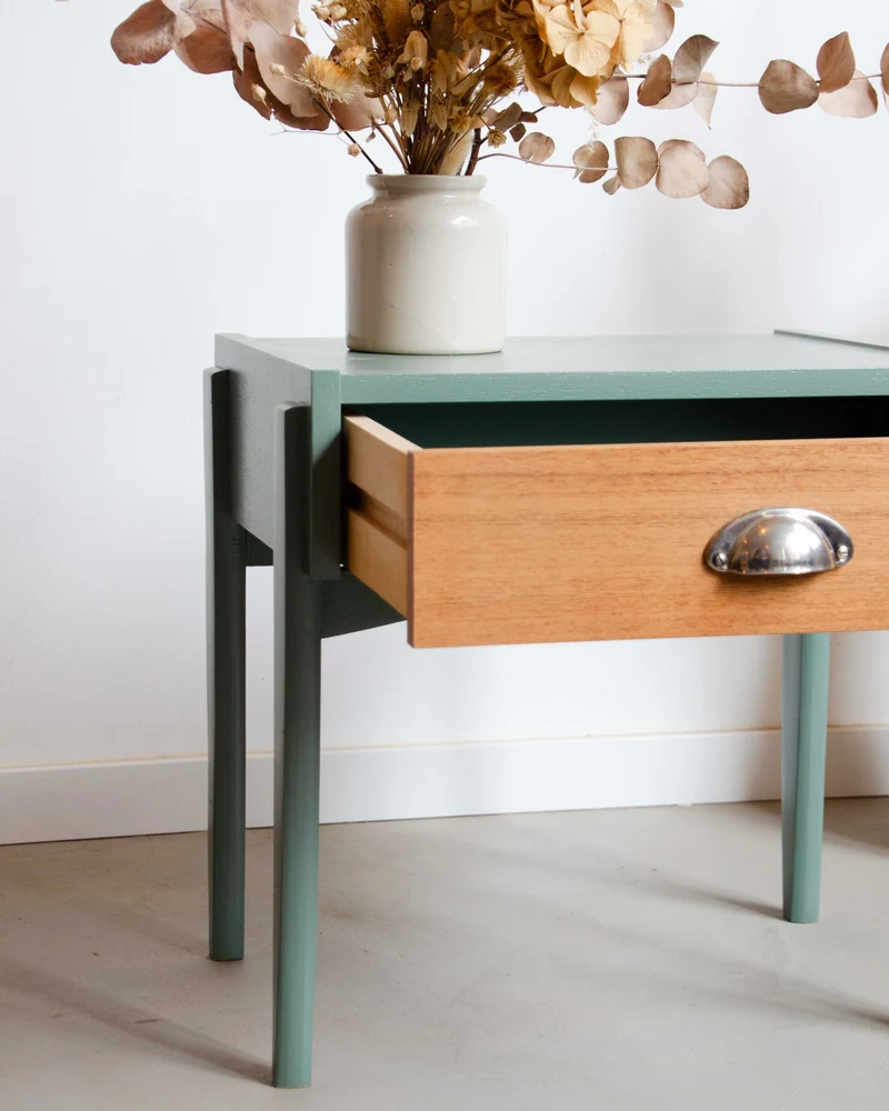 Odile, la table de chevet en teck N°1401