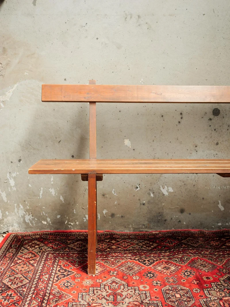 Antoine, le grand banc en bois N°445