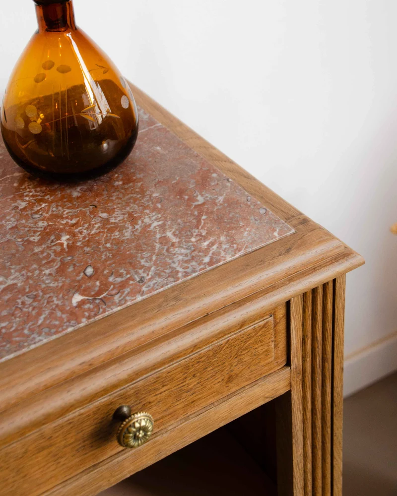 Odile, la table de chevet en marbre et bois N°1399