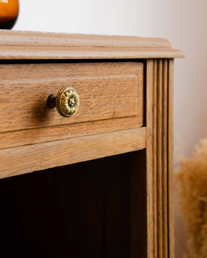 Odile, la table de chevet en marbre et bois N°1399