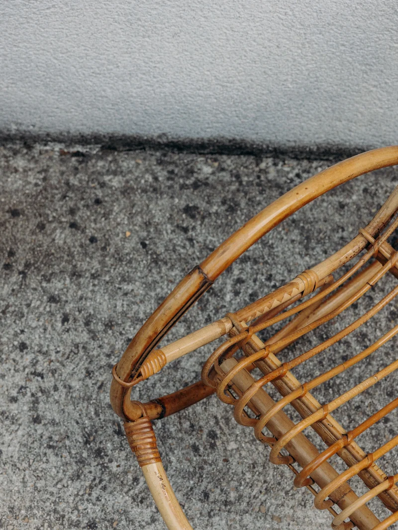 Marcus, le fauteuil pour enfant à bascule en rotin naturel N°323