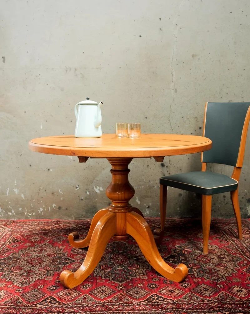 Romy, la table à manger ronde N°1418