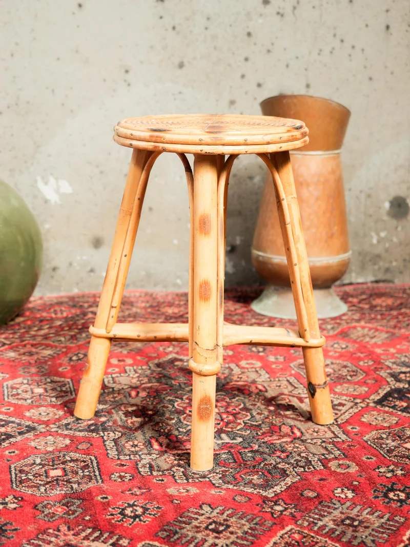 Regis, le tabouret en rotin N°1385
