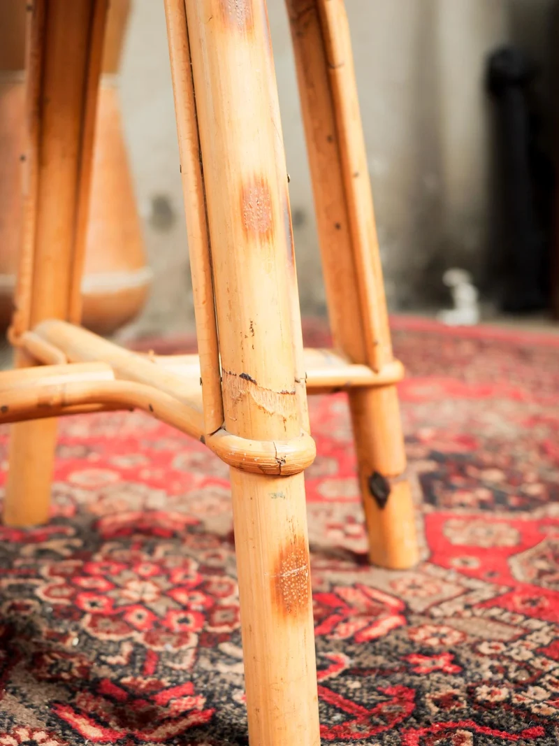 Regis, le tabouret en rotin N°1385