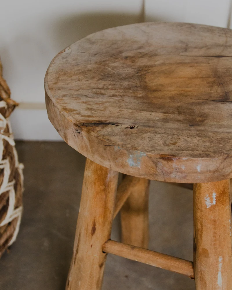 Regis, le tabouret en teck N°1386