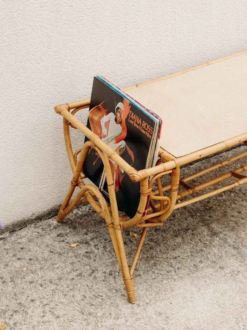 Léonie, la table basse en rotin aux lignes aériennes N°1008