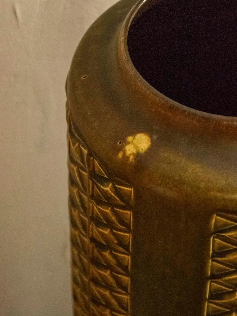 Edmond, le long vase à motifs géométriques N°179