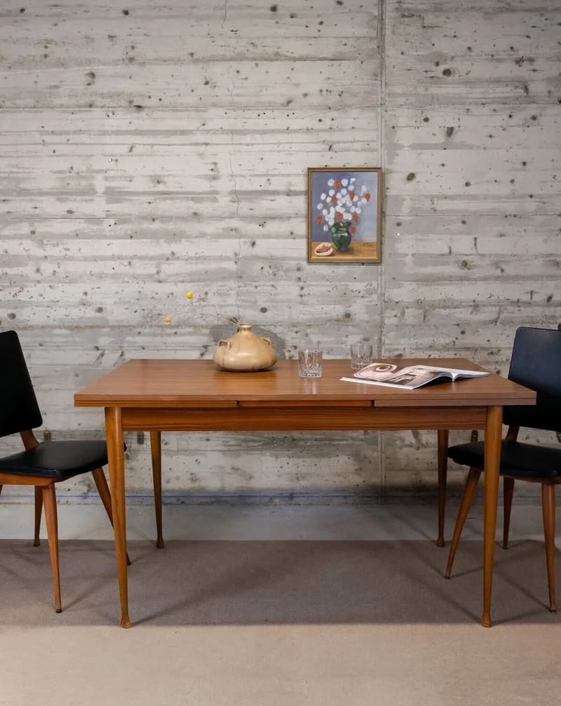 Karla, la table à manger scandinave en bois N°1184