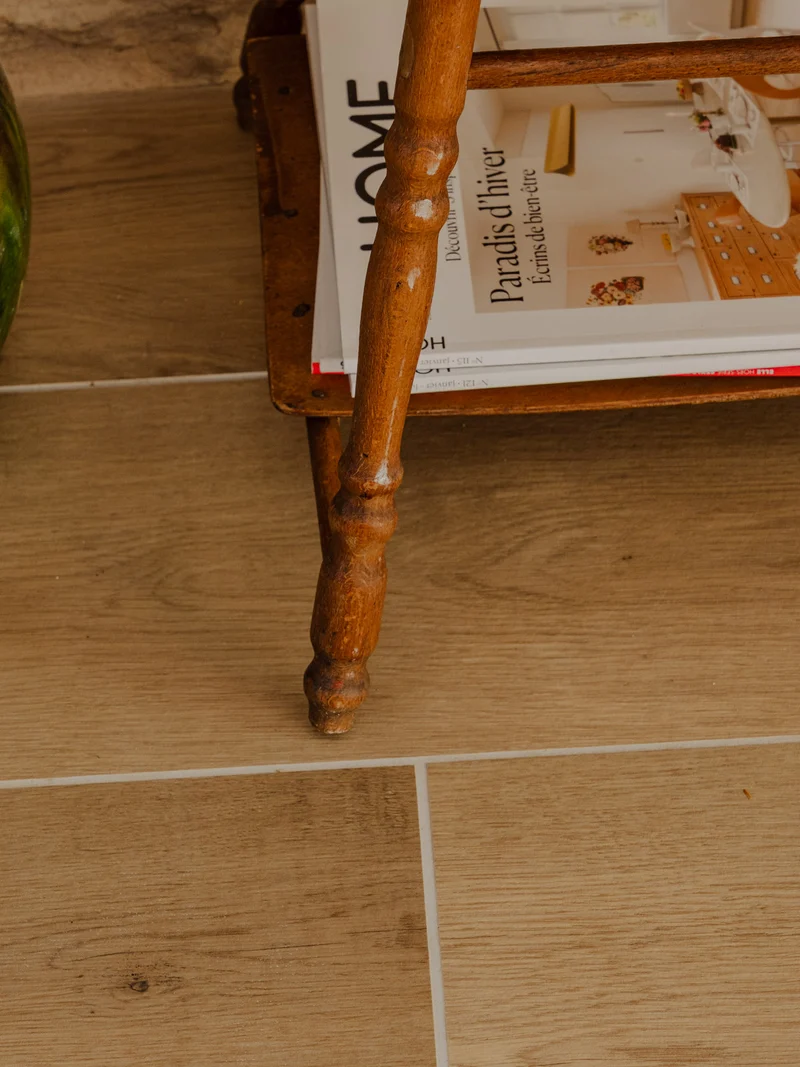Alix, la chaise pour poupée en bois N°1059