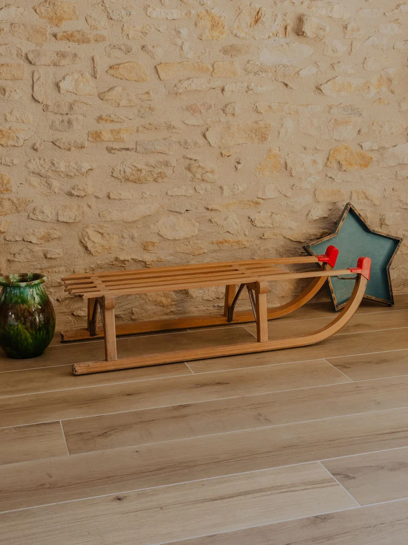 Alix, la luge en bois N°1060