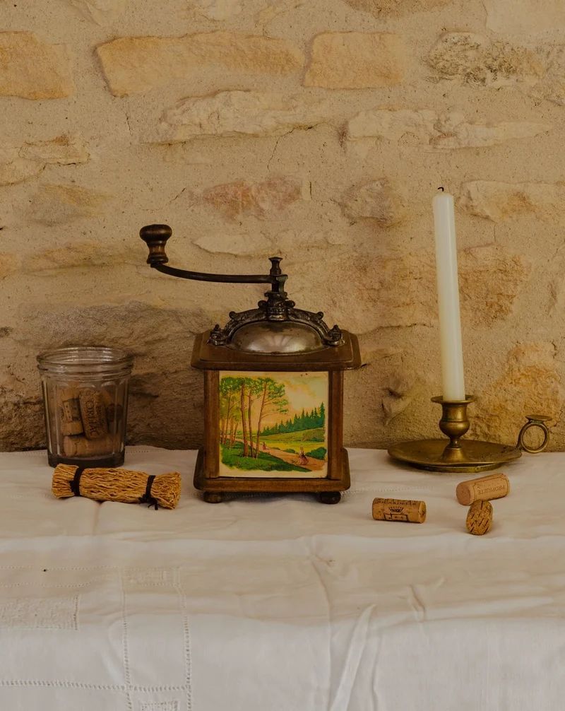Alix, le moulin à café en bois N°1055