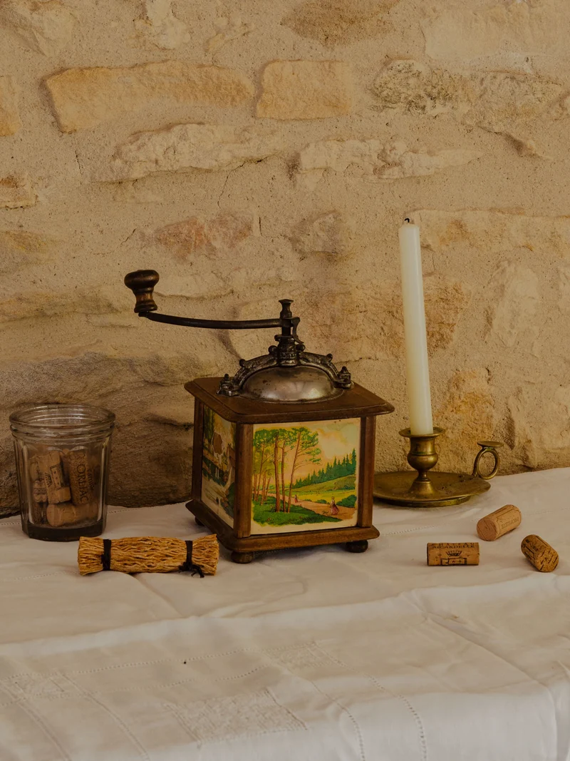 Alix, le moulin à café en bois N°1055