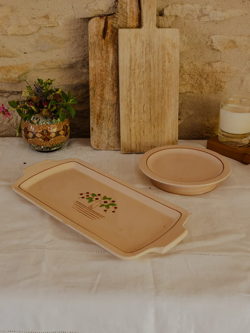 Nestor, le lot de plats en faïence N°673