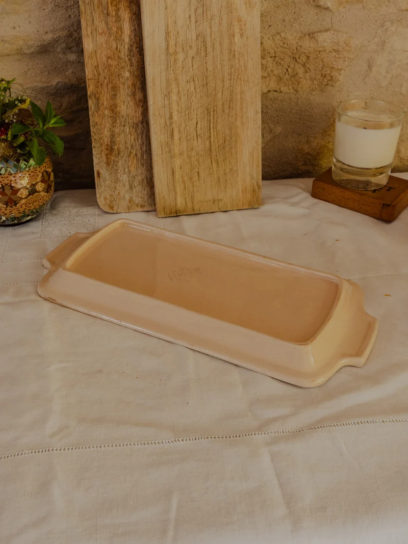 Nestor, le lot de plats en faïence N°673