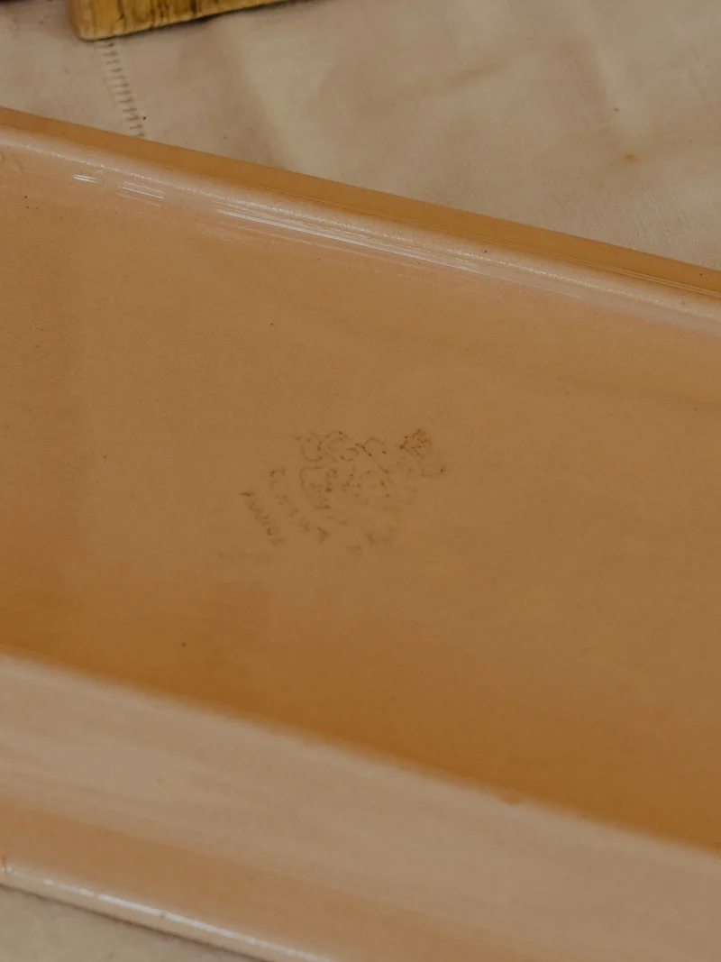 Nestor, le lot de plats en faïence N°673