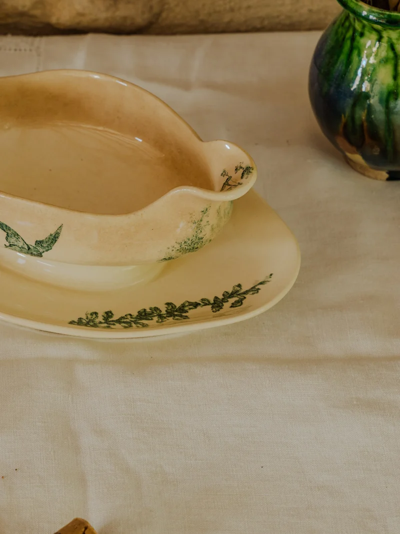Nestor, la saucière en faïence et porcelaine N°651