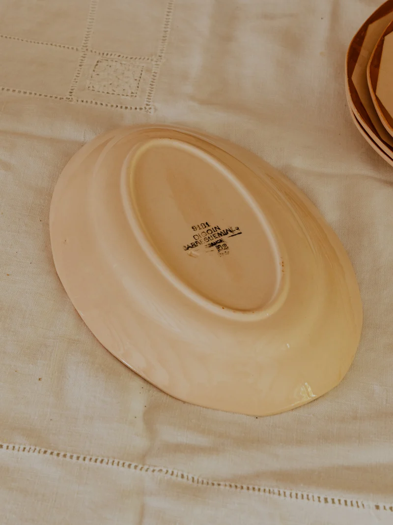 Nestor, le service de vaisselle en faïence N°657