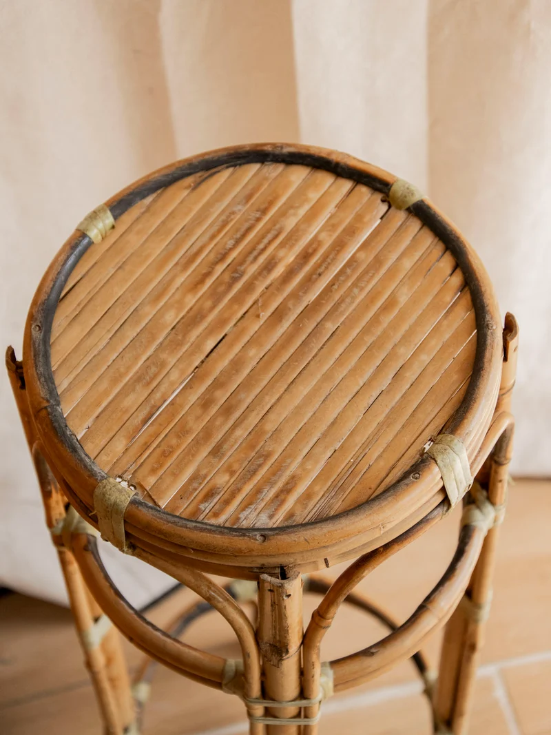 Ariel, le porte-plante en bois clair et rotin N°514