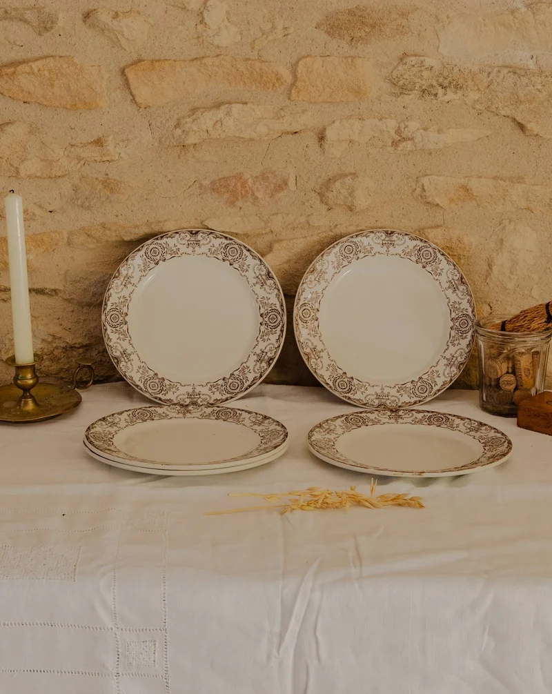 Antoinette, le lot de 4 assiettes en faïence N°306