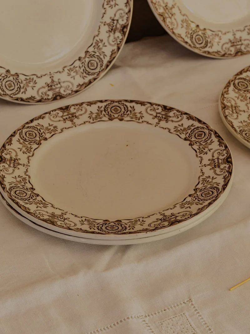 Antoinette, le lot de 4 assiettes en faïence N°306