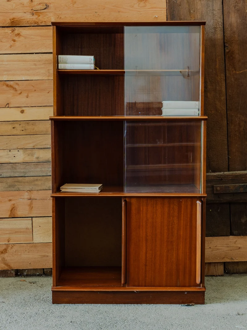 Victoria, la vitrine en bois et verre N°1273