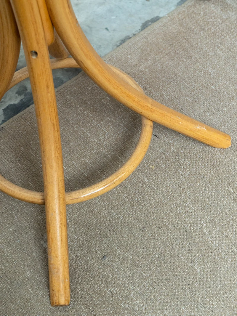 Max, le porte-manteau perroquet en bois N°351