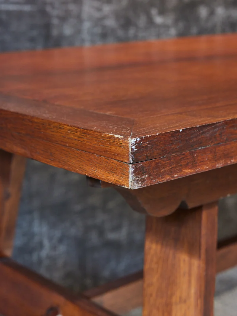 Romy, la table à manger en bois N°1399