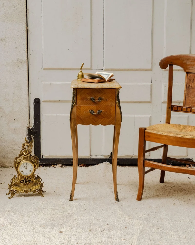 Francine, le meuble d'appoint en bois et marbre N°962