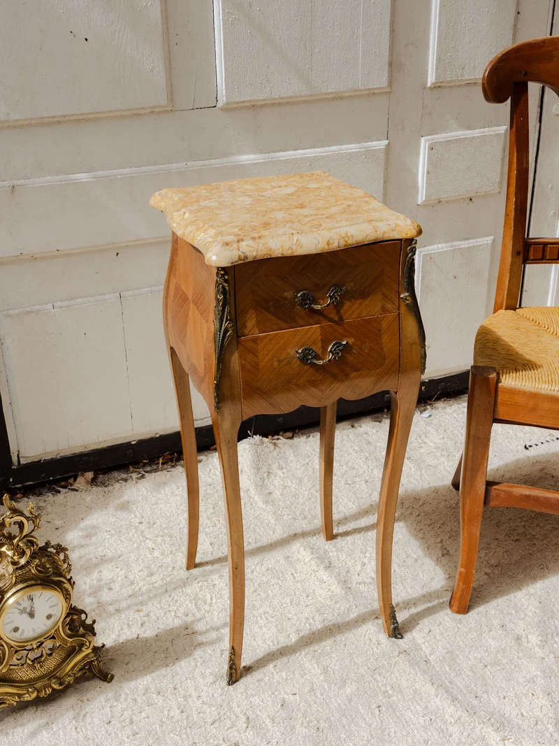 Francine, le meuble d'appoint en bois et marbre N°962
