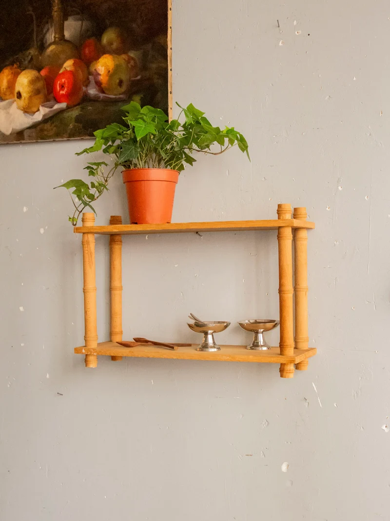 Gaëlle, l'étagère en bois sculpté N°872