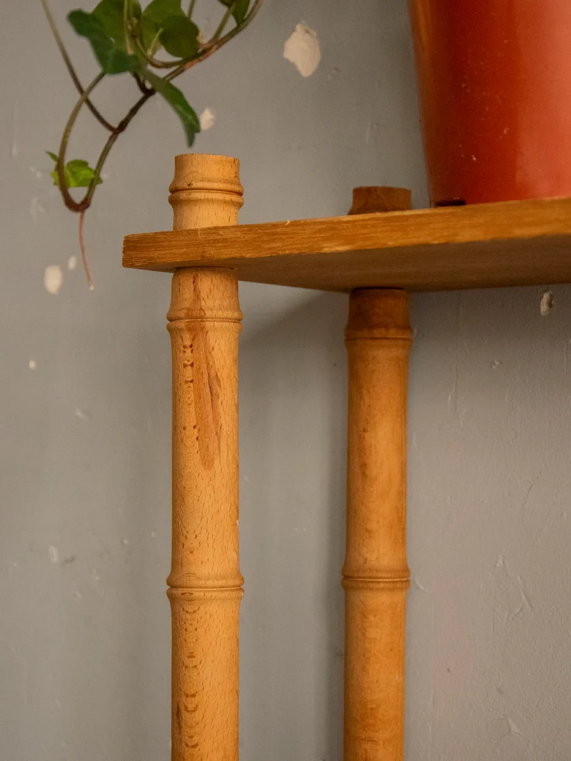 Gaëlle, l'étagère en bois sculpté N°872