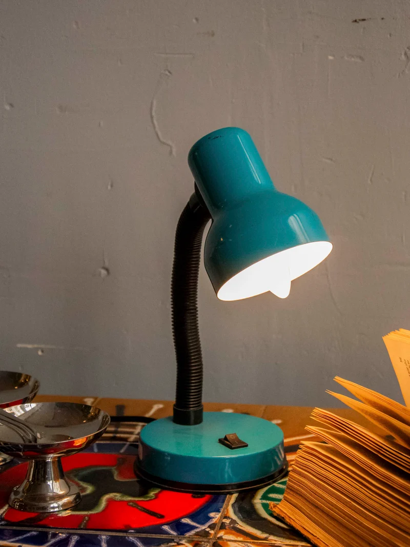Julia, la lampe au style industriel bleu ciel N°913