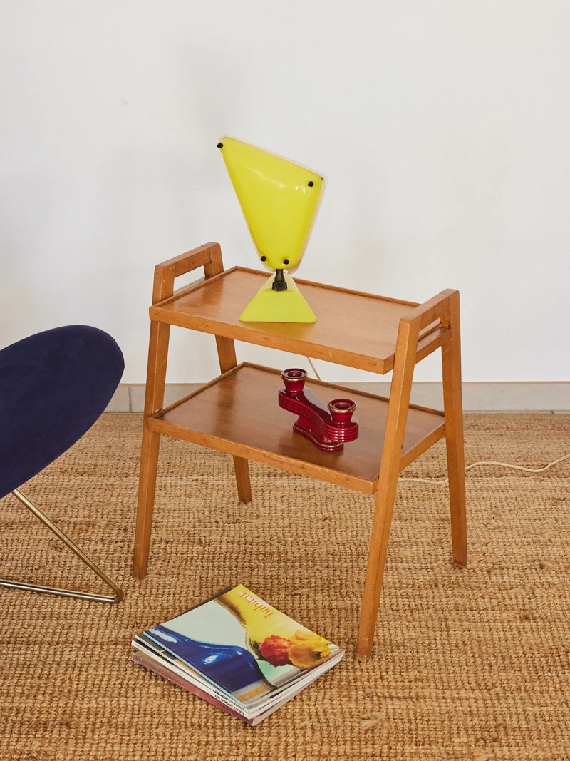 Hanna, la table d'appoint moderniste années 50 N°1356