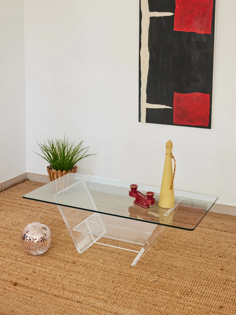 Donna, la table basse en plexiglass N°1000