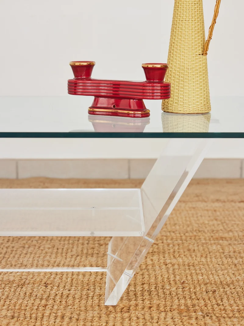 Donna, la table basse en plexiglass N°1000