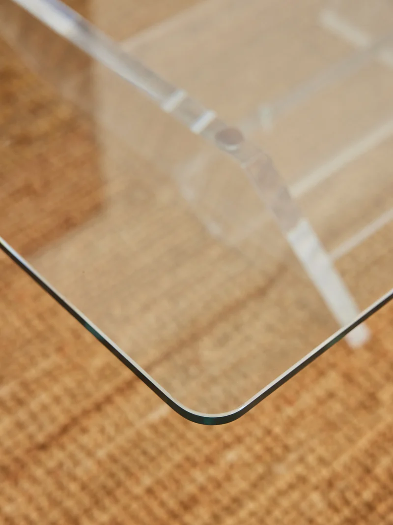 Donna, la table basse en plexiglass N°1000