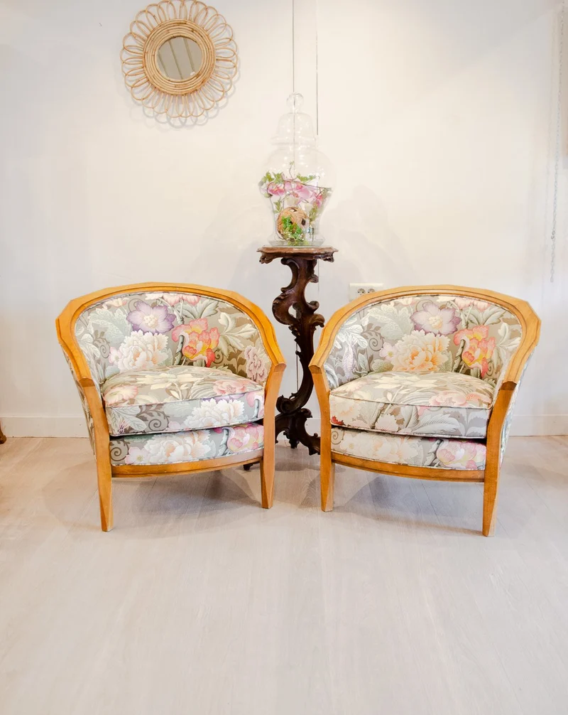 Ernest, la paire de fauteuils Rosello N°955