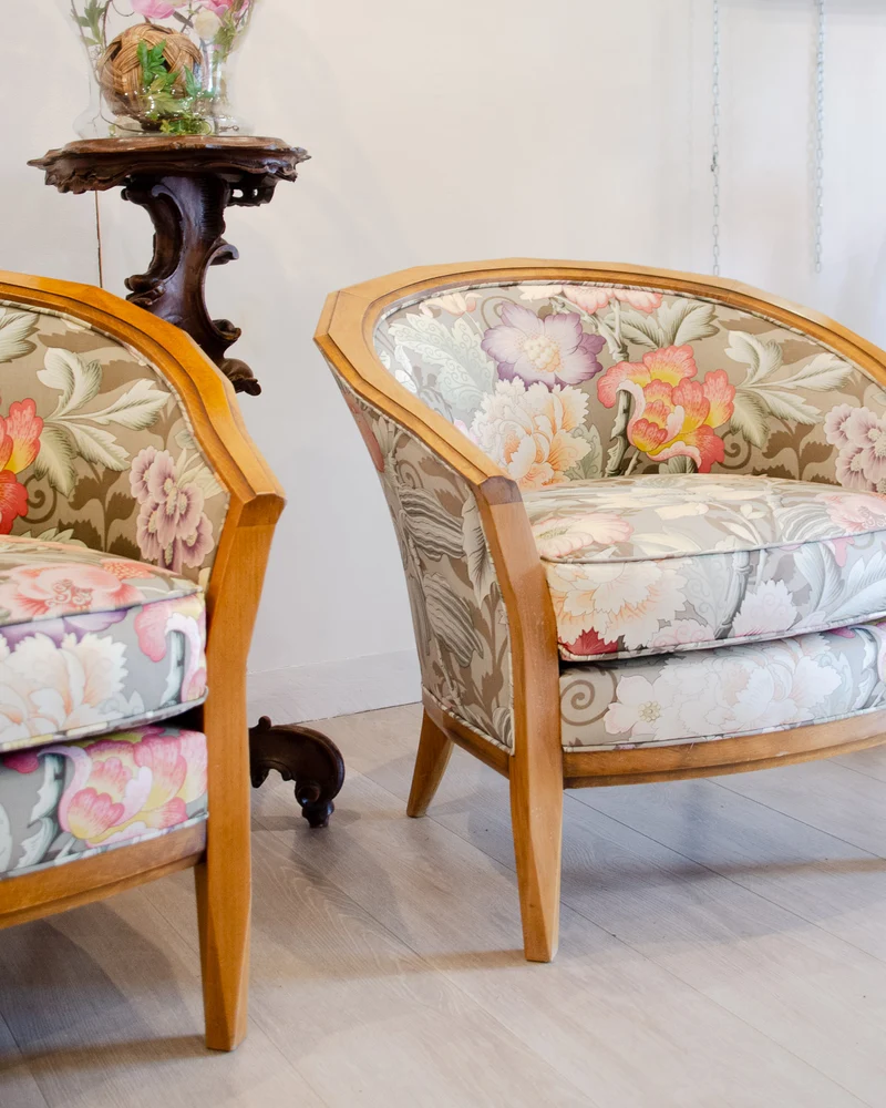 Ernest, la paire de fauteuils Rosello N°955