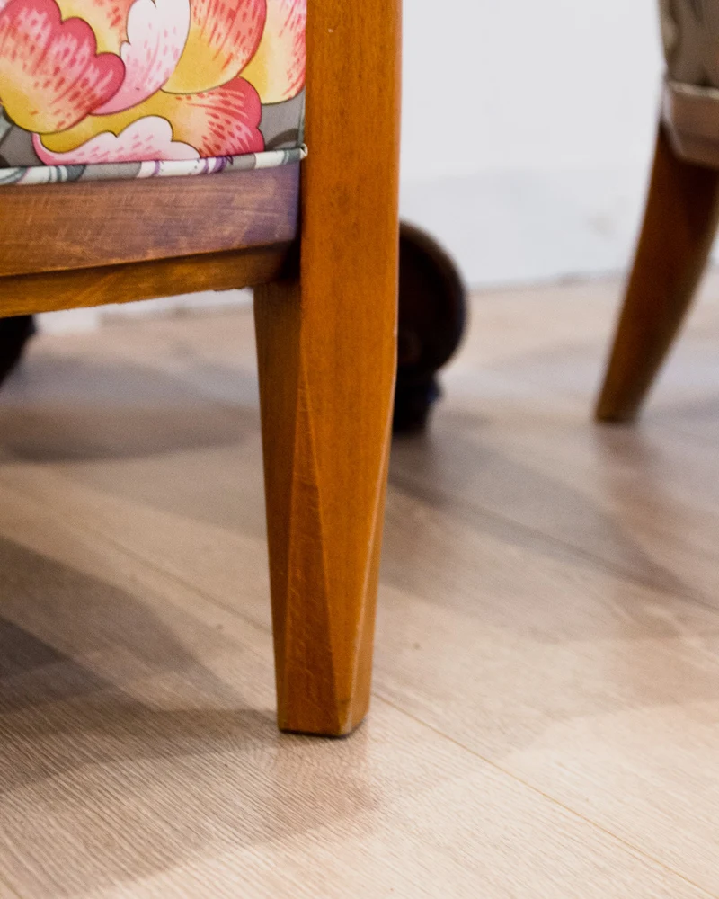 Ernest, la paire de fauteuils Rosello N°955